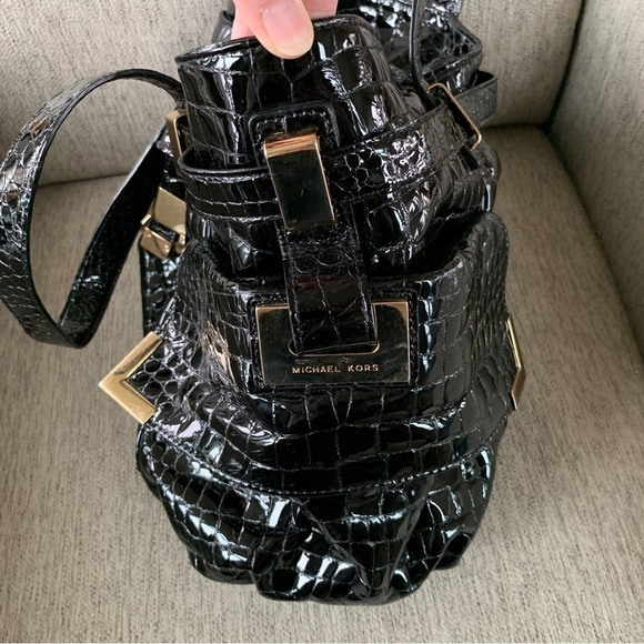 Michael Kors Black Embossed Beverly Satchel Paten Leather - Picture 7 of 14